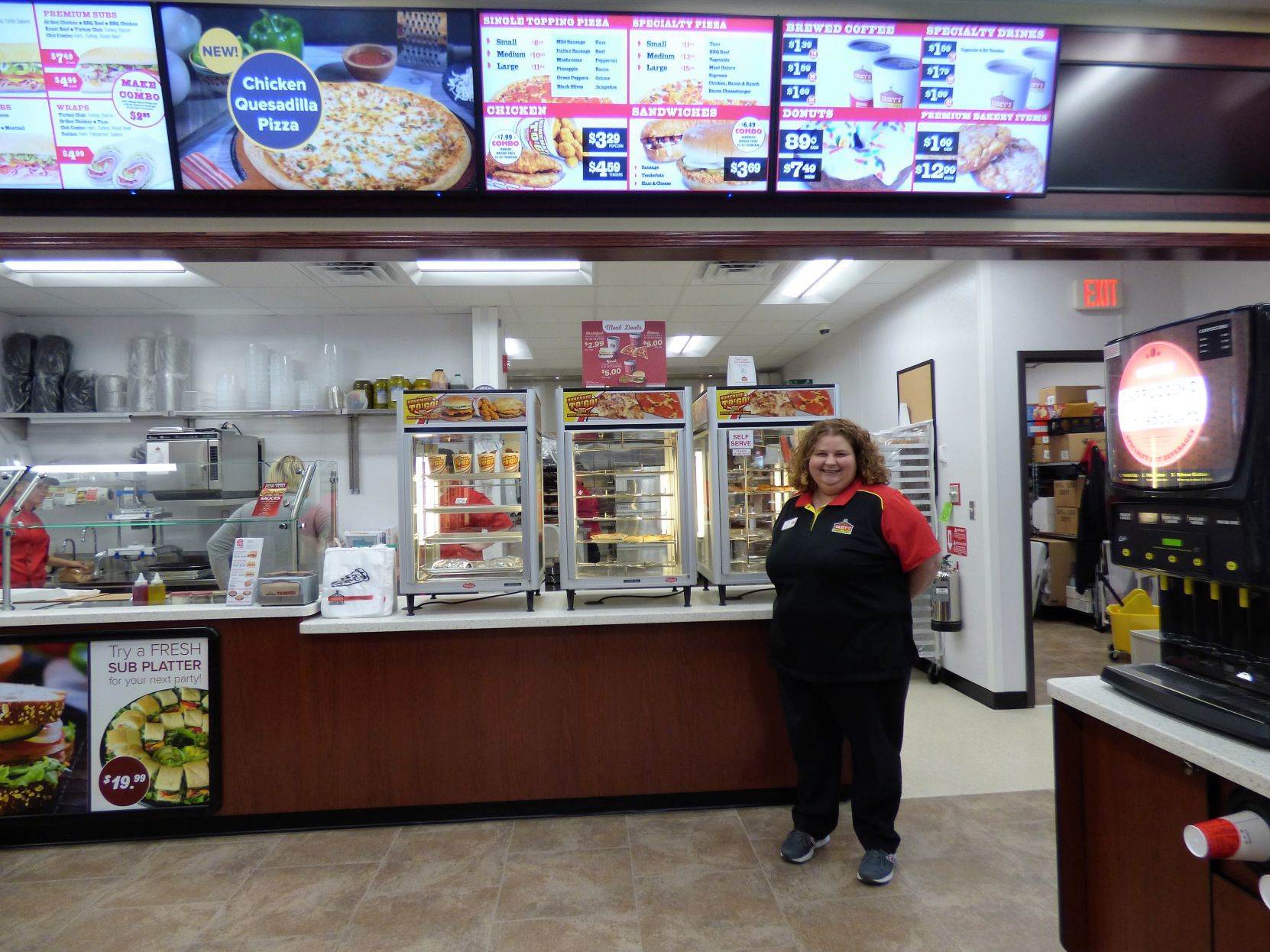 Casey's in Cambria with manager